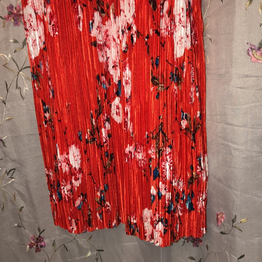Collective Concepts Pleated Dress - Picture 6 of 16